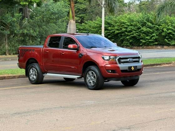FORD RANGER 2.2 XLS 4X2 CD 16V DIESEL 4P AUTOMÁTICO